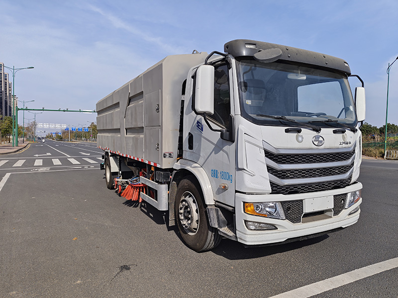 XZL5180TXSBEV型純電動(dòng)洗掃車