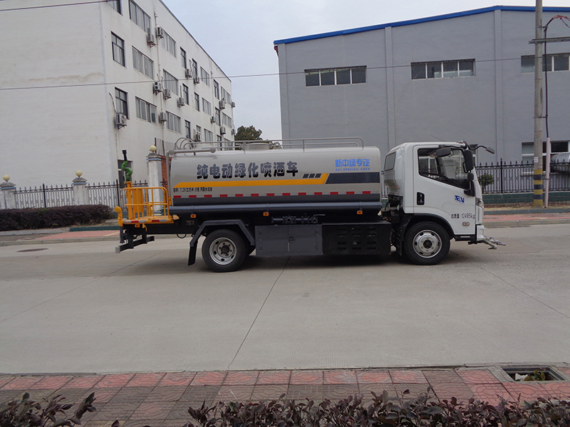 XZL5125GPSBEV型純電動(dòng)綠化噴灑車
