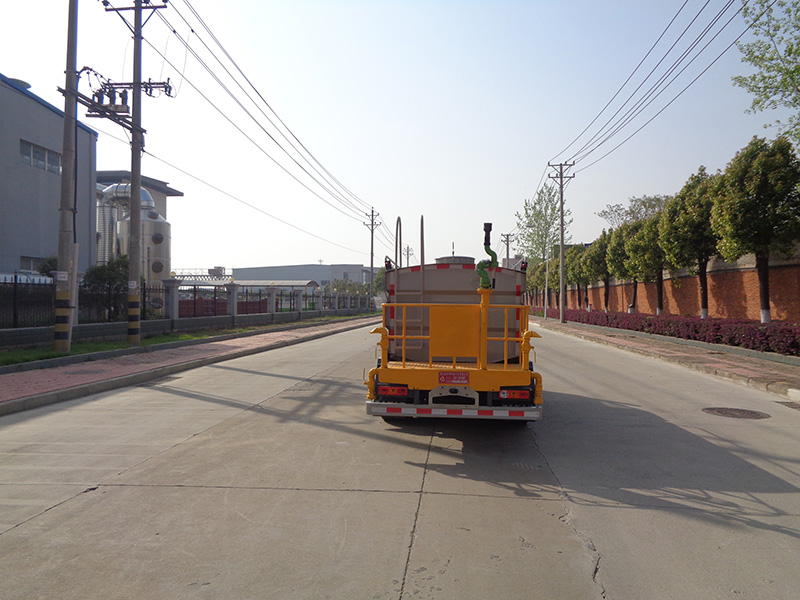 XZL5041GPSBEV型純電動綠化噴灑車