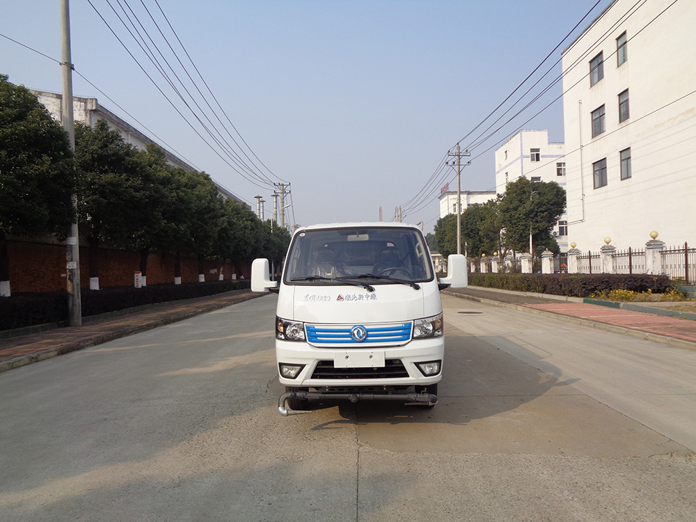 XZL5042GPSBEV型純電動(dòng)綠化噴灑車