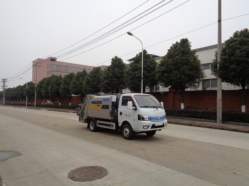 XZL5042ZYSBEV型純電動(dòng)壓縮式垃圾車(chē)