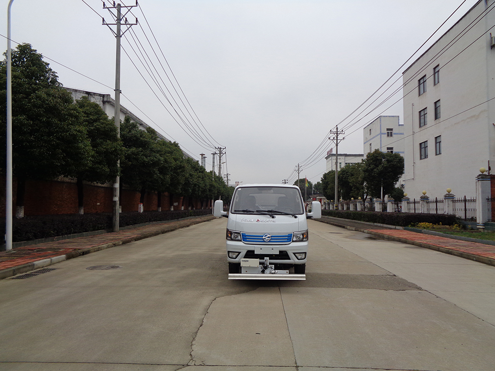 XZL5042GQXBEV型純電動清洗車